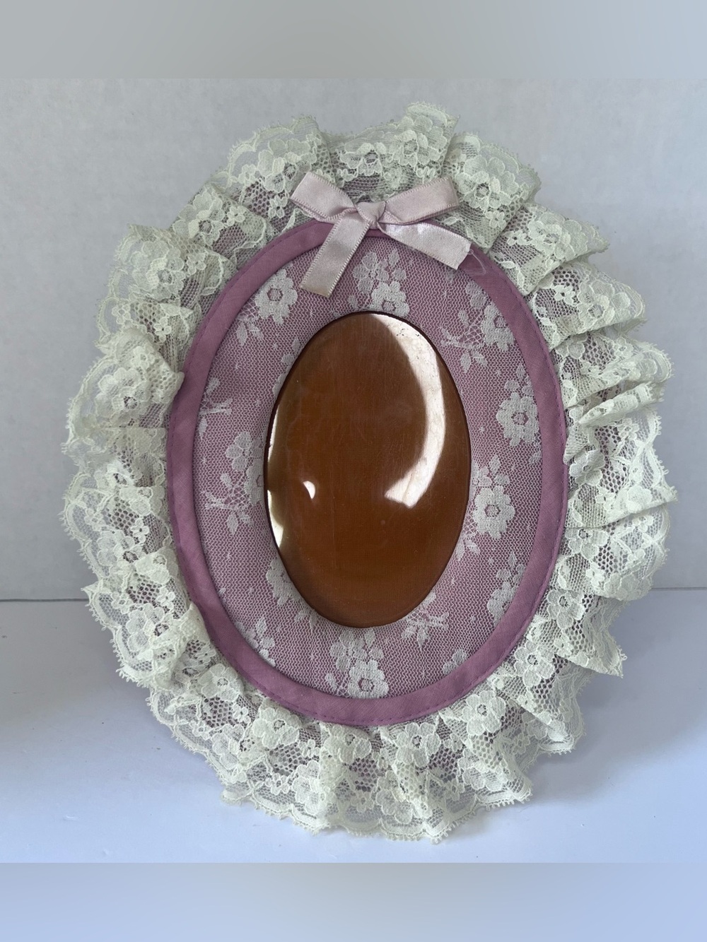 Vintage Russ Lace Oval Photo Frame Shabby Chic Cottagecore Decor Cottage Country